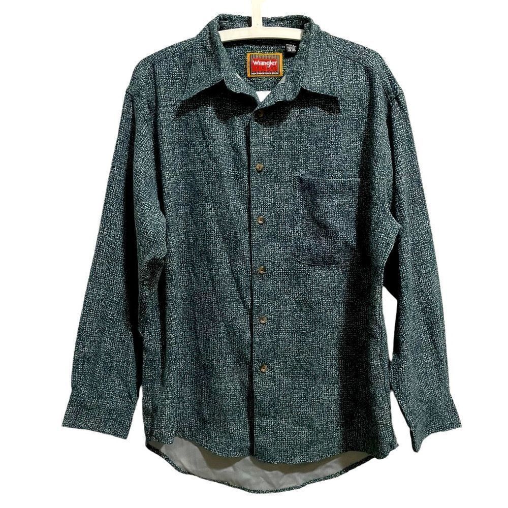 Wrangler Hero Button Down shirt